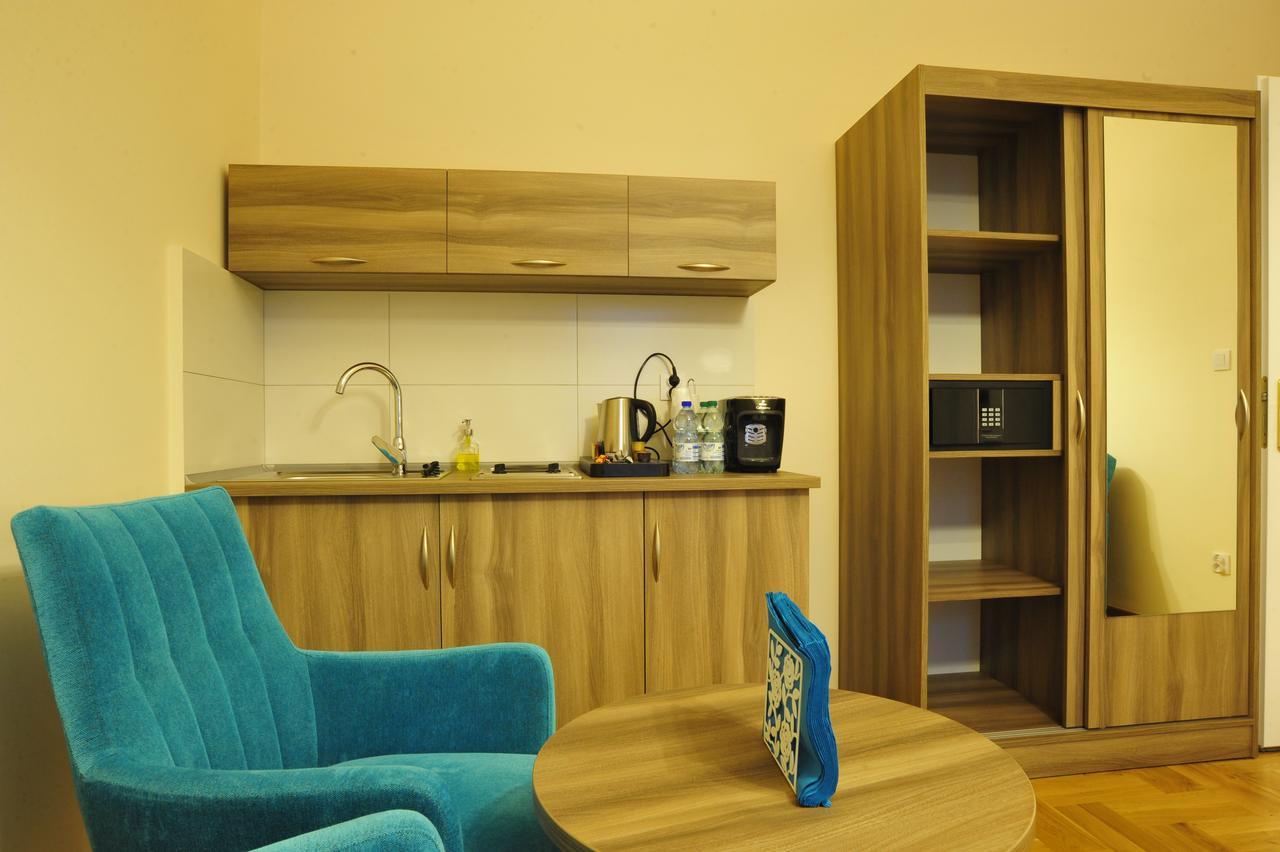 Kosmopolita Apartments كراكوفيا المظهر الخارجي الصورة
