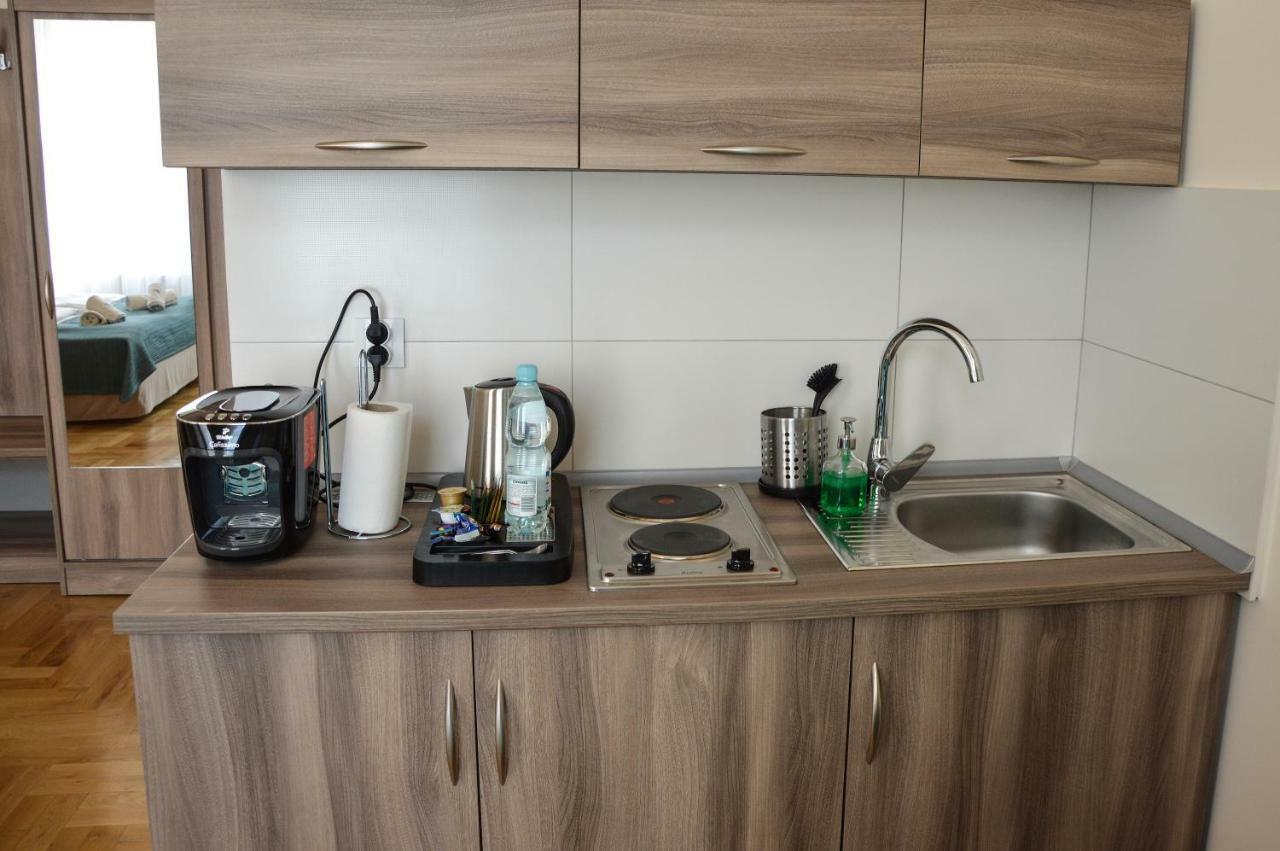 Kosmopolita Apartments كراكوفيا المظهر الخارجي الصورة